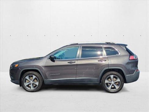 Used 2019 Jeep Cherokee Limited image 8