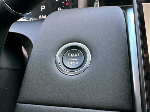 New 2025 Land Rover Discovery Sport S image 27