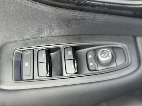 Used 2025 Subaru Outback Premium image 24