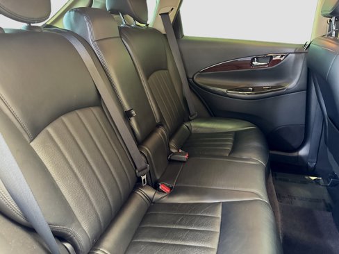 Used 2017 INFINITI QX50 2WD w/ Premium Plus Package image 18