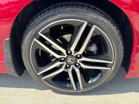 Used 2017 Honda Accord Sport image 11