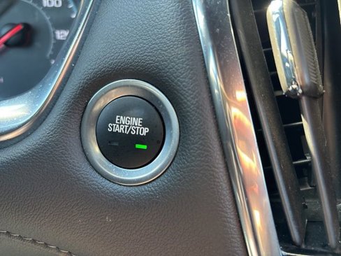 Used 2023 Chevrolet Traverse LT image 22