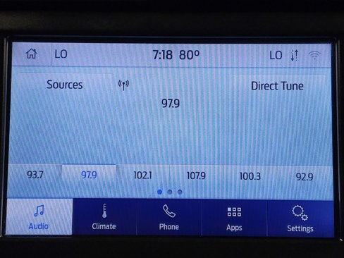 Used 2020 Ford Fusion SE image 25