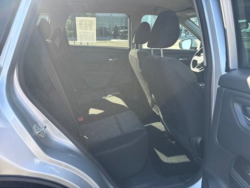 Used 2024 Nissan Rogue SV image 27