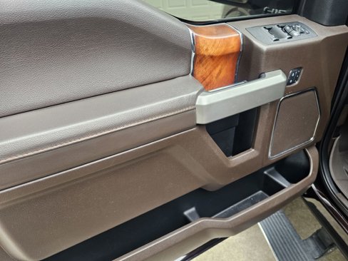 Used 2018 Ford F150 4x4 SuperCrew image 13