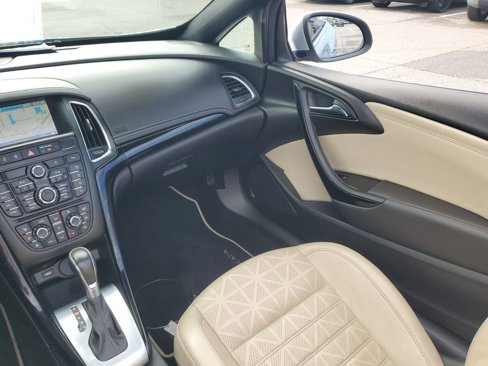Used 2016 Buick Cascada Premium image 3