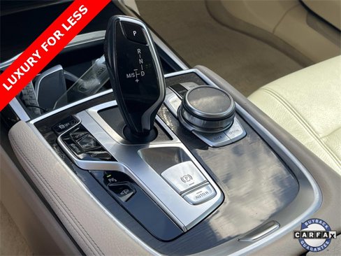 Used 2018 BMW 740i image 36
