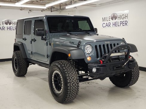 Used 2015 Jeep Wrangler Unlimited Rubicon w/ Connectivity Group image 3