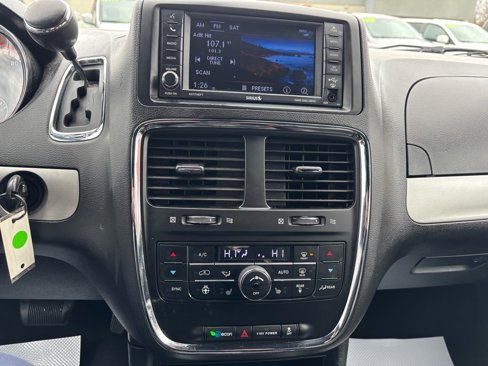 Used 2018 Dodge Grand Caravan GT image 30