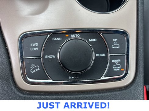 Used 2015 Jeep Grand Cherokee Overland image 18