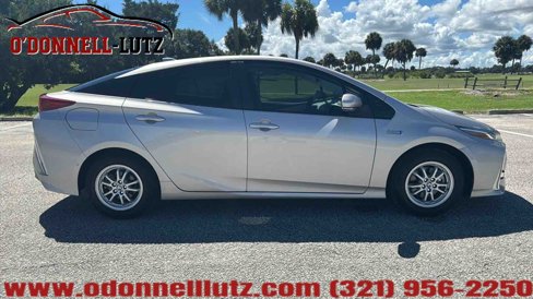 Used 2021 Toyota Prius Prime Limited image 6