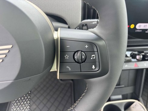 New 2025 MINI Cooper 4-Door Hardtop image 18