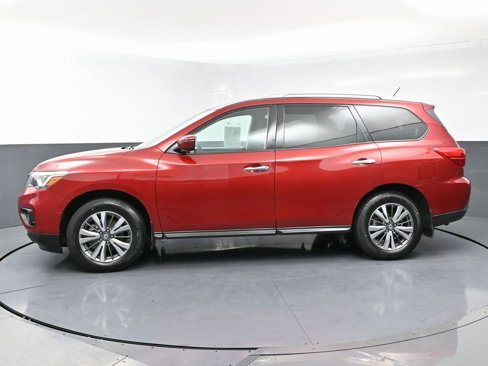 Used 2018 Nissan Pathfinder S image 6