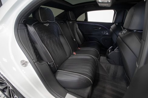 Used 2021 Bentley Flying Spur V8 image 63