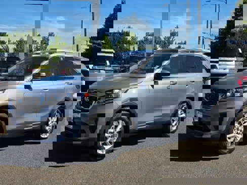 Used 2020 Kia Sorento LX w/ LX I4 Convenience Package image 1