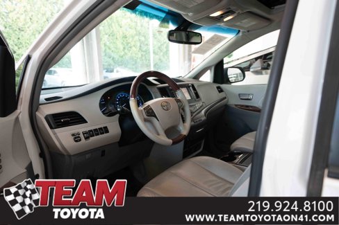 Used 2013 Toyota Sienna Limited image 8