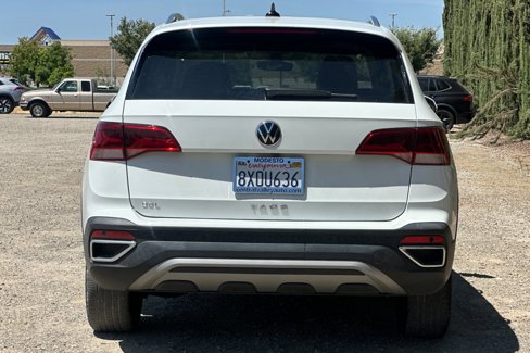 Used 2022 Volkswagen Taos SEL w/ Panoramic Sunroof Package image 5