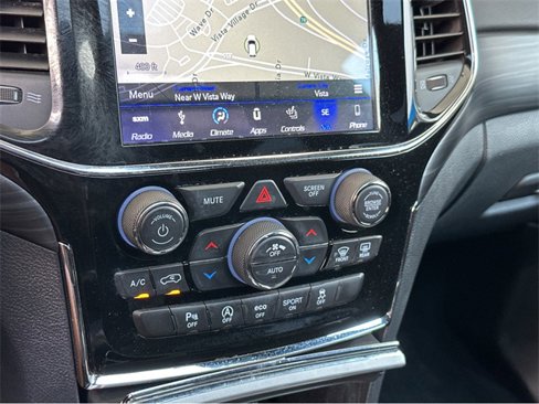 Used 2019 Jeep Grand Cherokee Altitude image 27