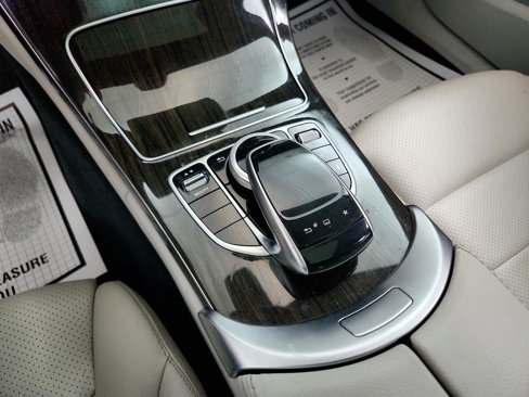Used 2015 Mercedes-Benz C 300 4MATIC Sedan image 18