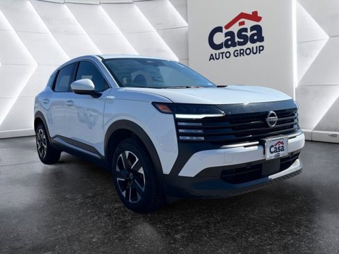 Certified 2025 Nissan Kicks SV image 1