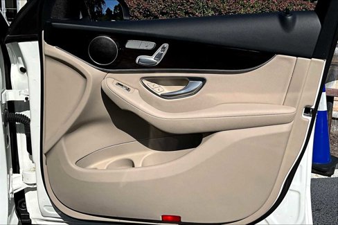 Certified 2022 Mercedes-Benz GLC 300 image 21