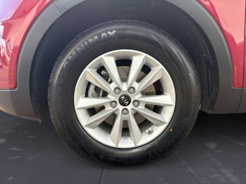 Used 2020 Kia Sorento LX image 42
