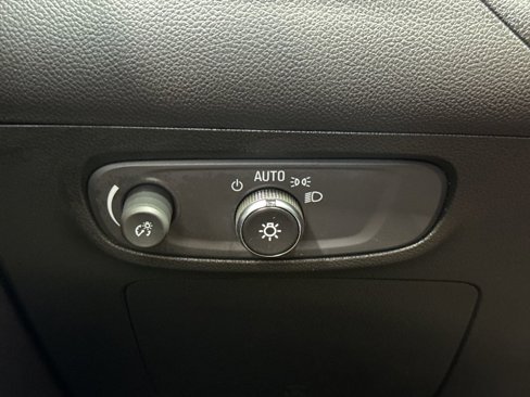 Used 2024 Buick Encore GX Sport Touring w/ Advanced Technology Package image 33