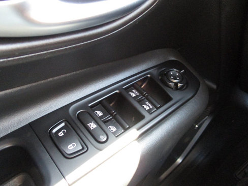Used 2021 Jeep Renegade Limited w/ Sun & Sound Group image 27