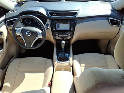 Used 2016 Nissan Rogue SV w/ SV Premium Package image 11