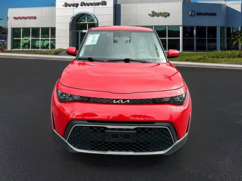 Used 2023 Kia Soul S image 2