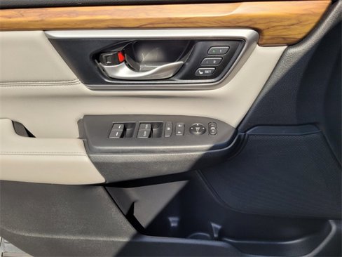 Used 2019 Honda CR-V Touring image 31