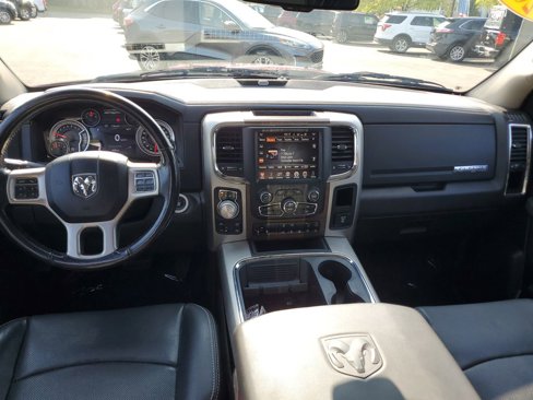 Used 2017 RAM 1500 Laramie w/ Convenience Group image 10