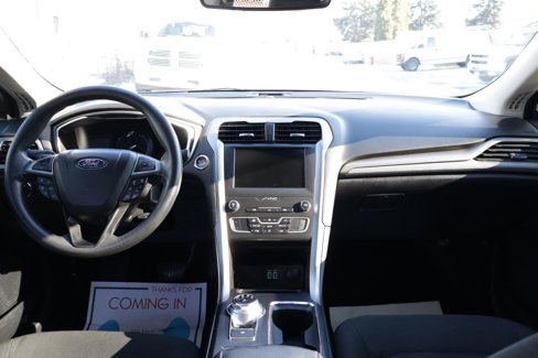 Used 2020 Ford Fusion SE image 8