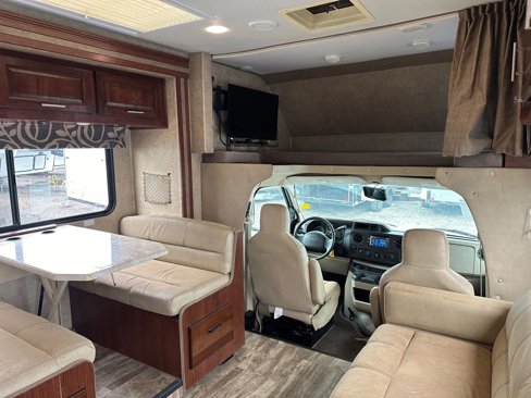 Used 2016 Ford E-450 and Econoline 450 Super Duty w/ Motorhome Prep Package image 14
