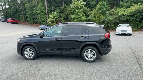 Used 2023 GMC Terrain SLE w/ Driver Convenience Package image 6