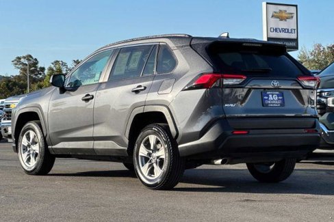Used 2024 Toyota RAV4 XLE image 7