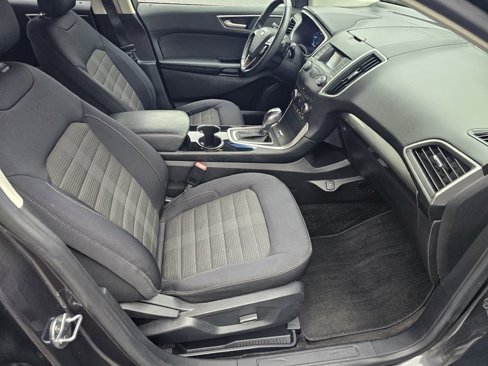 Used 2017 Ford Edge SEL image 18