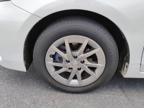 Used 2015 Toyota Prius V Three image 8
