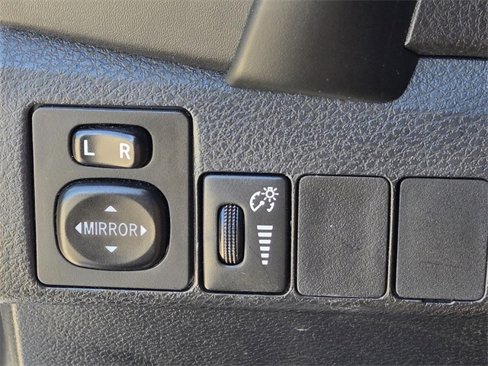 Used 2017 Toyota Corolla SE image 26
