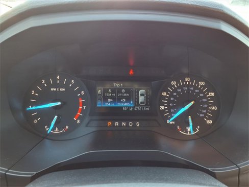 Used 2020 Ford Edge SE image 9
