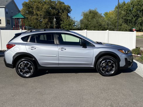 Used 2021 Subaru Crosstrek 2.0i image 7