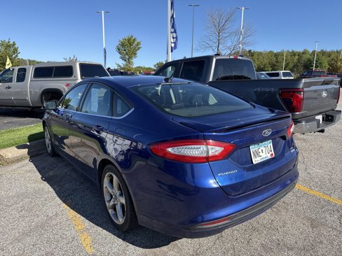Used 2014 Ford Fusion SE image 4