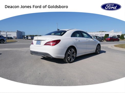 Used 2019 Mercedes-Benz CLA 250 4MATIC image 3