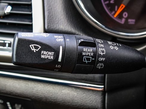 Used 2021 Jeep Grand Cherokee Limited image 27