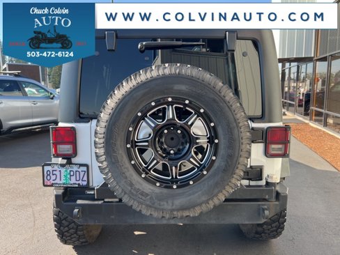 Used 2011 Jeep Wrangler Unlimited Sport image 32