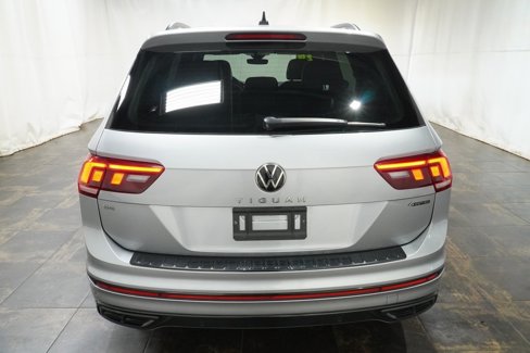 Used 2024 Volkswagen Tiguan SE R-Line image 4