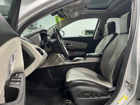 Used 2017 GMC Terrain SLT w/ Open Road Package image 13