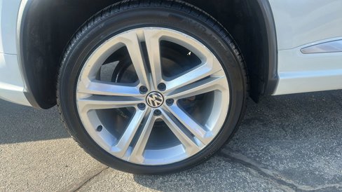 Used 2015 Volkswagen Tiguan R-Line image 33
