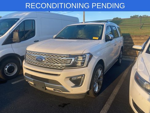 Used 2018 Ford Expedition Platinum image 2
