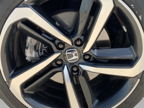 Used 2018 Honda Accord Sport image 12